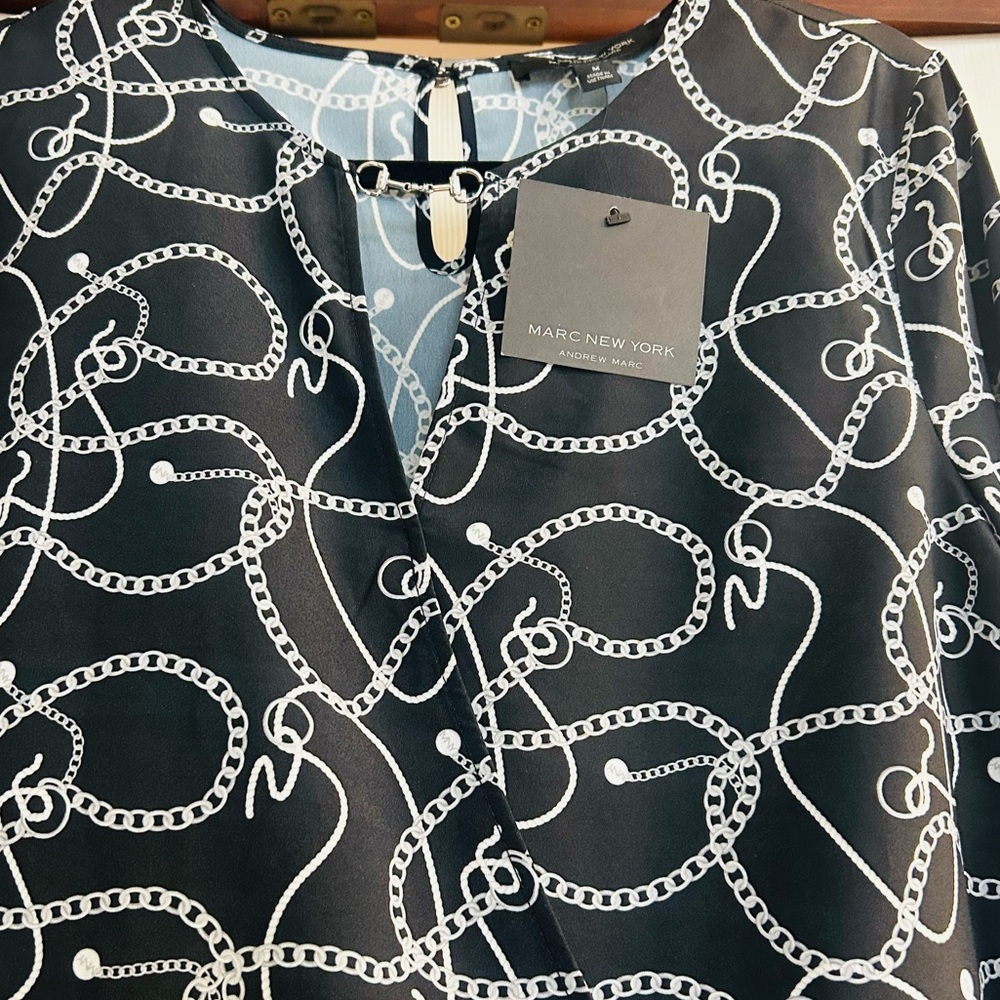Marc New York Long Sleeve Black and White Chain Design Top. New With Tags - Picture 3 of 10